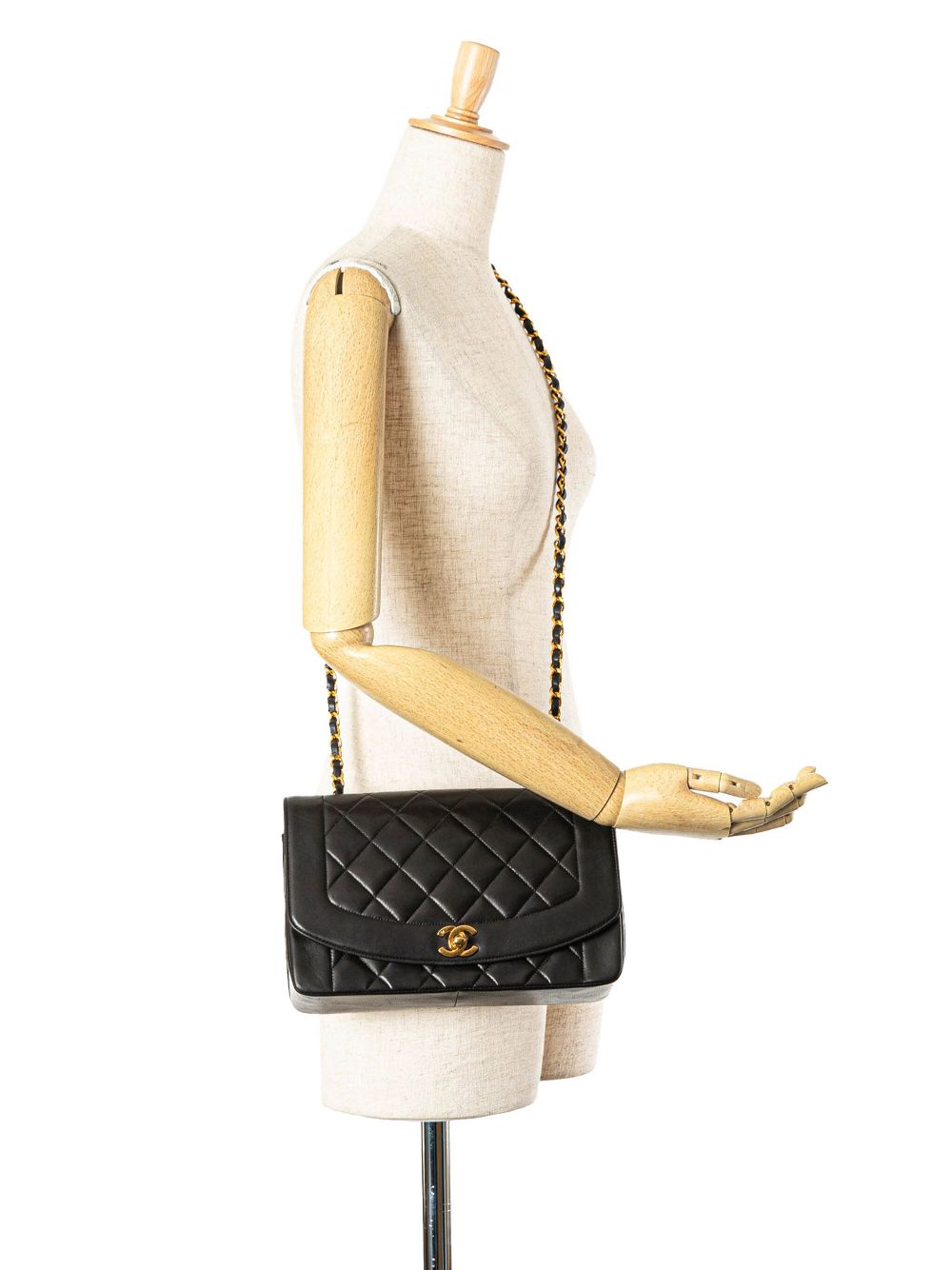 CHANEL Pre-Owned 1991-1994 Medium Lambskin Diana Flap crossbody bag - Zwart