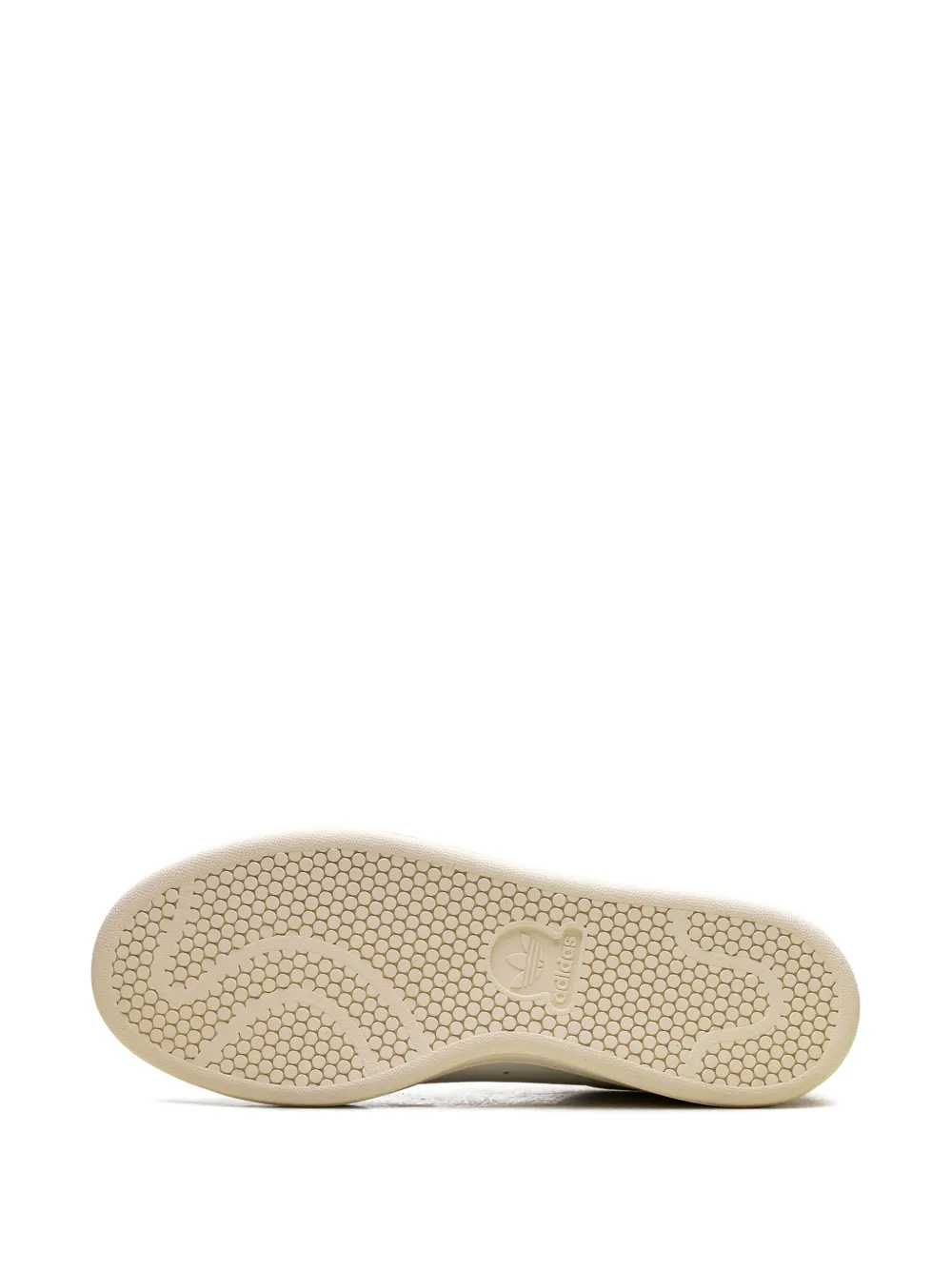 Adidas Originals Low Top Sneakers With Contrast Heel Tab In White