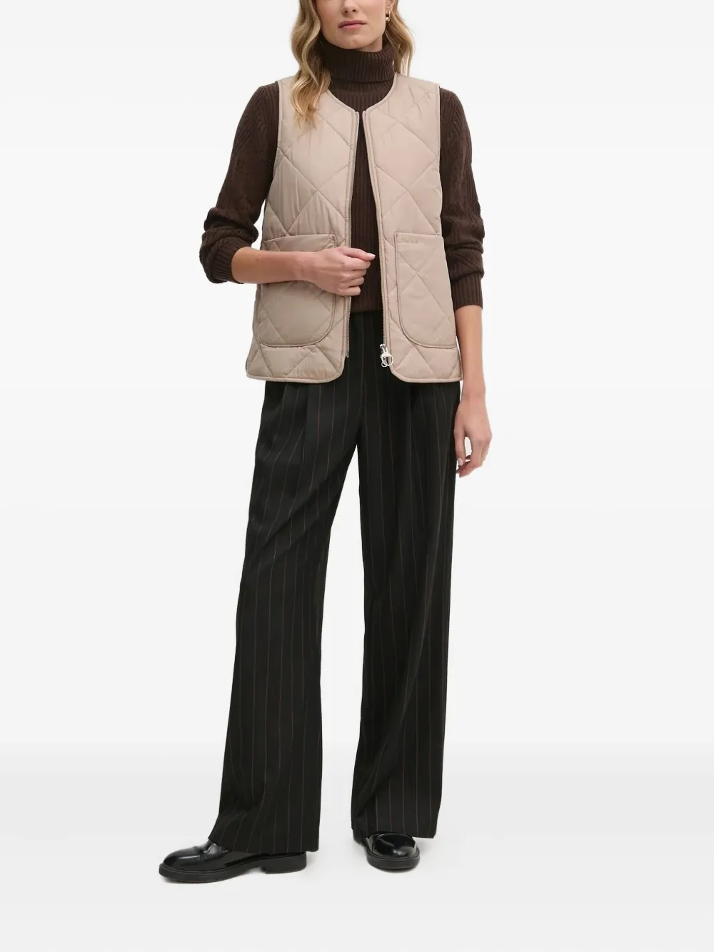 Barbour Quilted Diamond-pattern Vest In Neutral