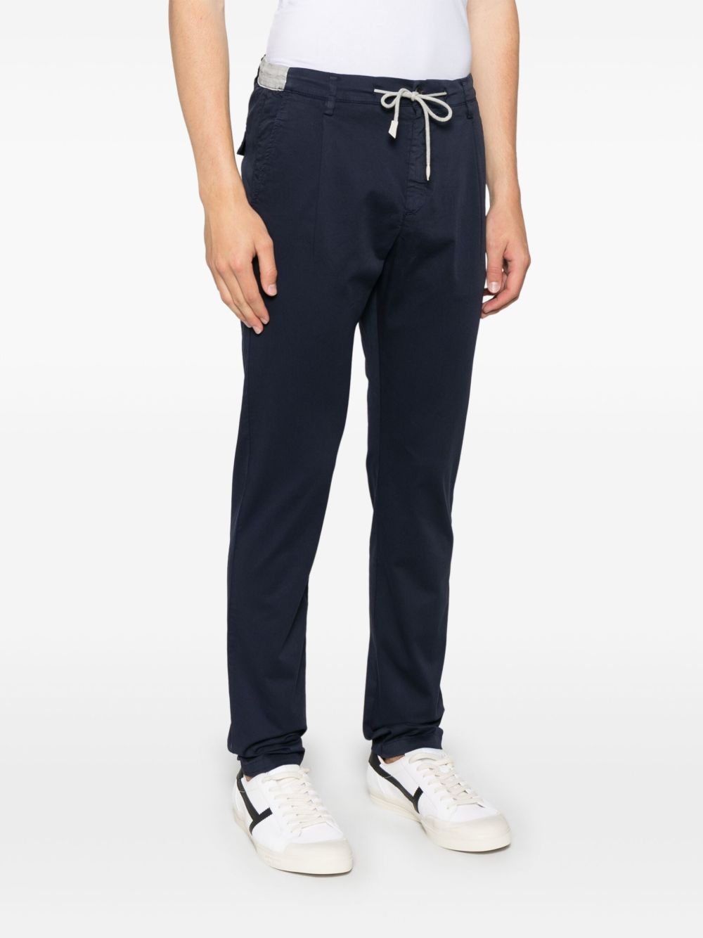 ELEVENTY PLEATED TAPERED TROUSERS