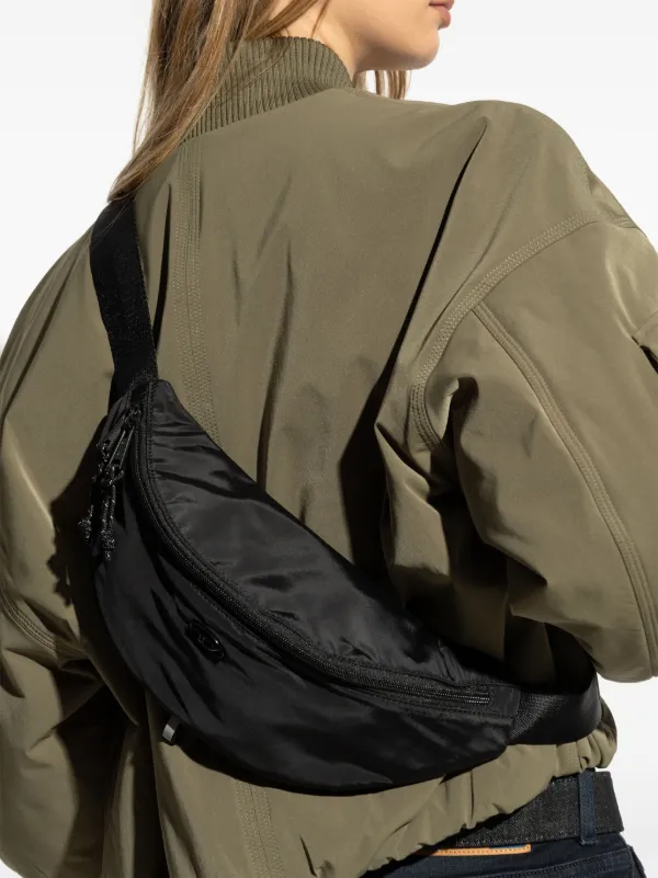 『DIESEL』D-Pack X ベルトバッグ D-PACK BELTBAG X D-Pack-Belt bag in satin-touch fabric