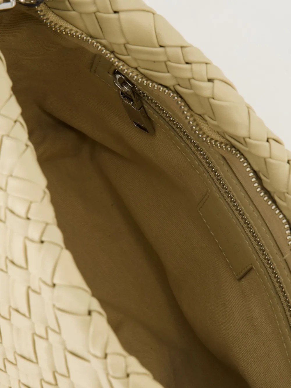 IRO Neobel geweven clutch Beige