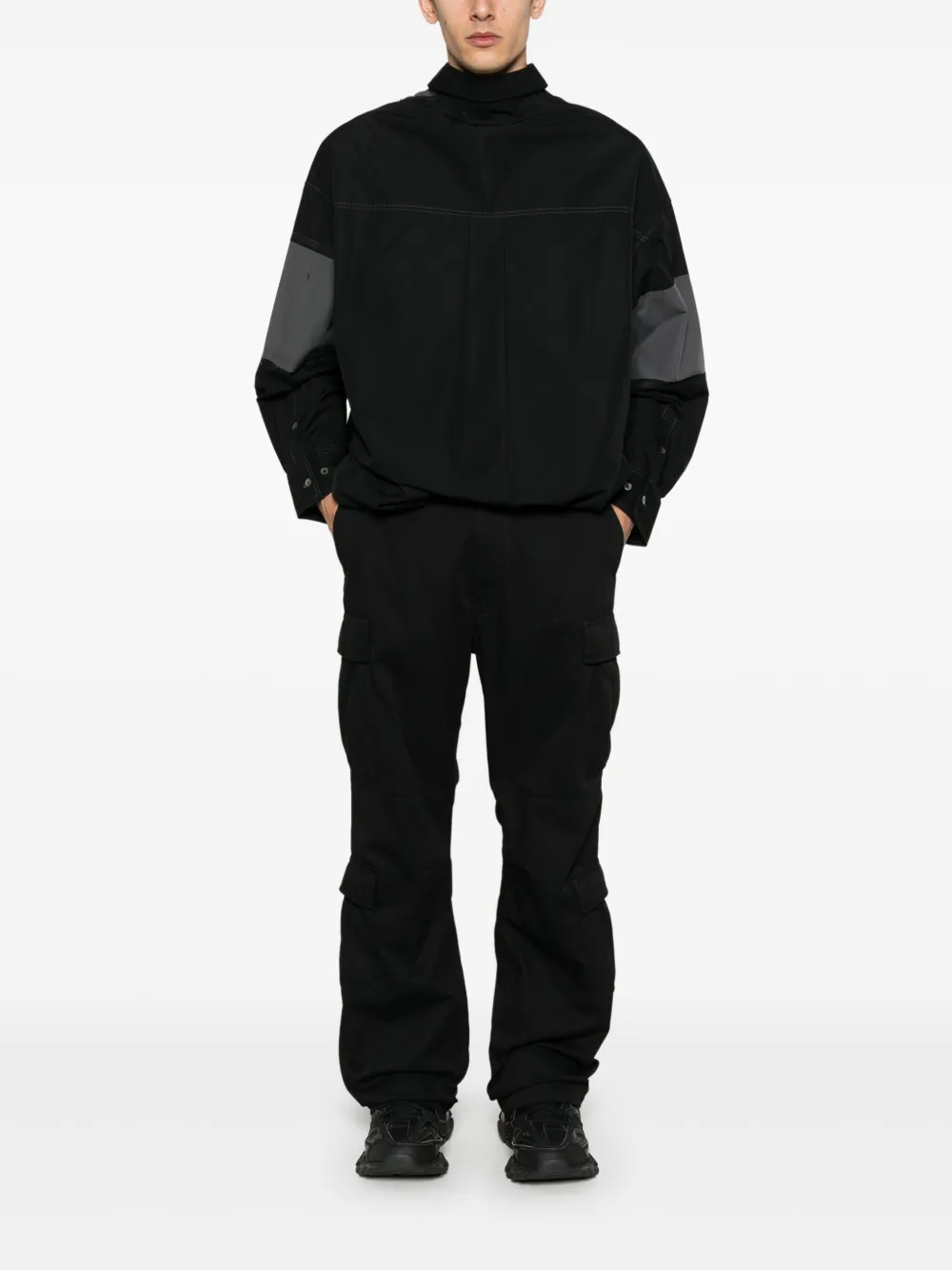 Balenciaga Cargo broek met geborduurd logo - Zwart