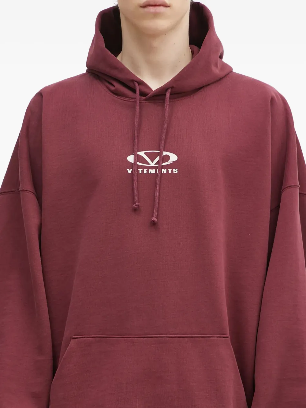VETEMENTS logo-print hoodie Rood