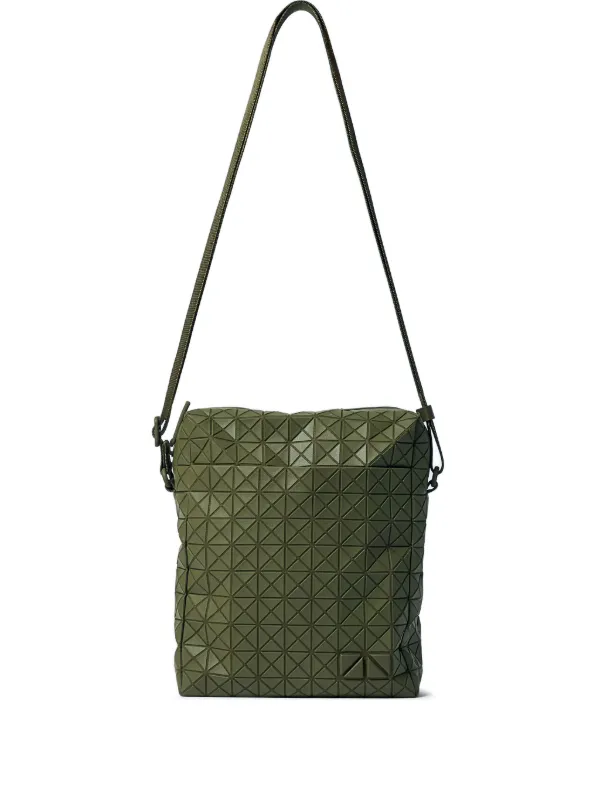 ◆国内発送◆UNISEX◆【BAOBAO ISSEY MIYAKE】VOYAGER ONE-TONE Bao Bao Issey Miyake Voyager One-Tone Shoulder Bag