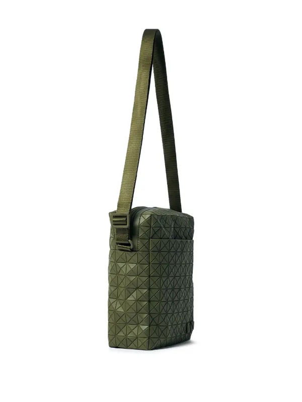 BAOBAO☆バオバオ VOYAGER ONE-TONE Bao Bao Issey Miyake Voyager One-Tone Shoulder Bag | Green