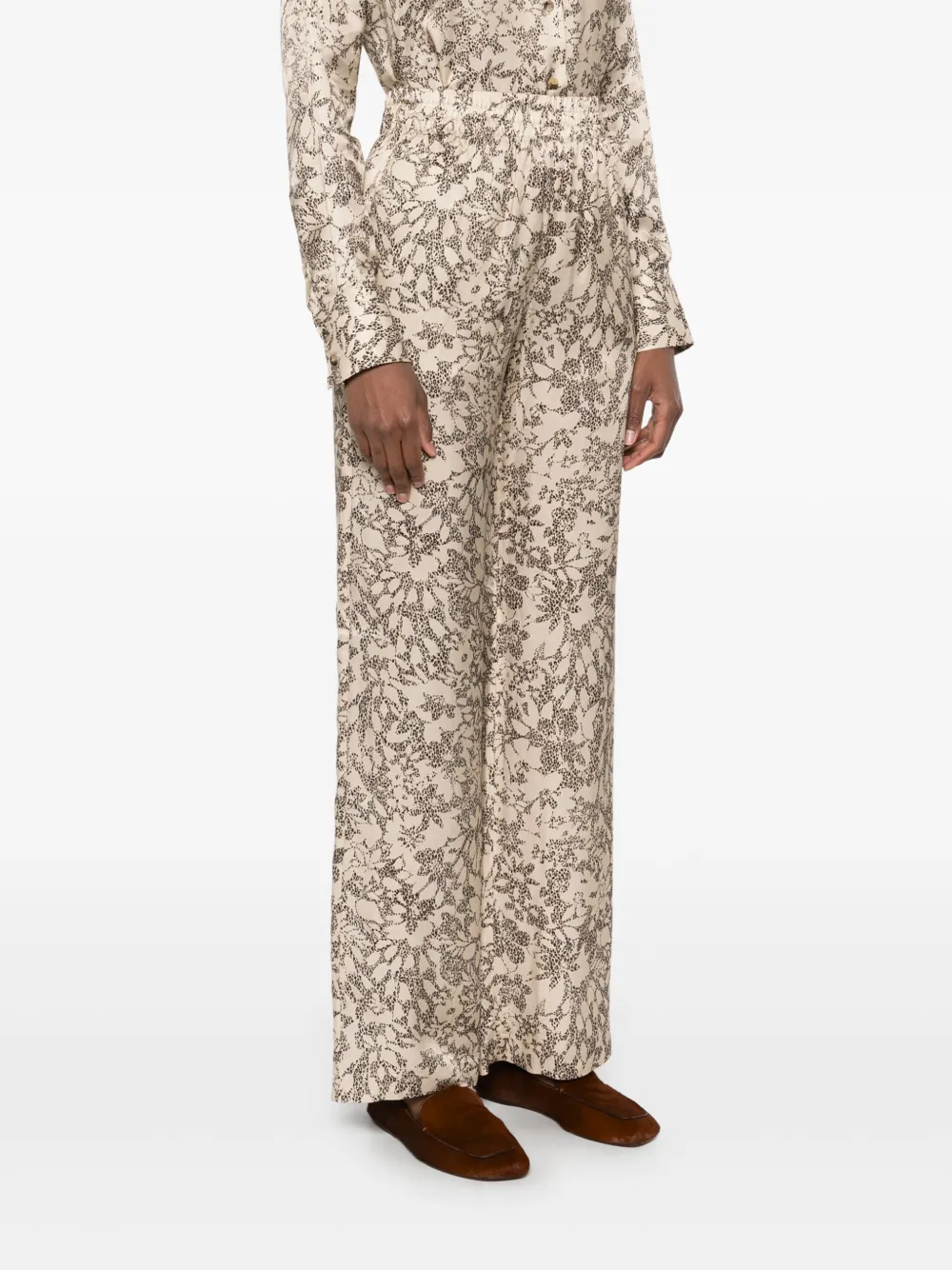 Shop Golden Goose Brittany Straight-leg Trousers In Neutrals