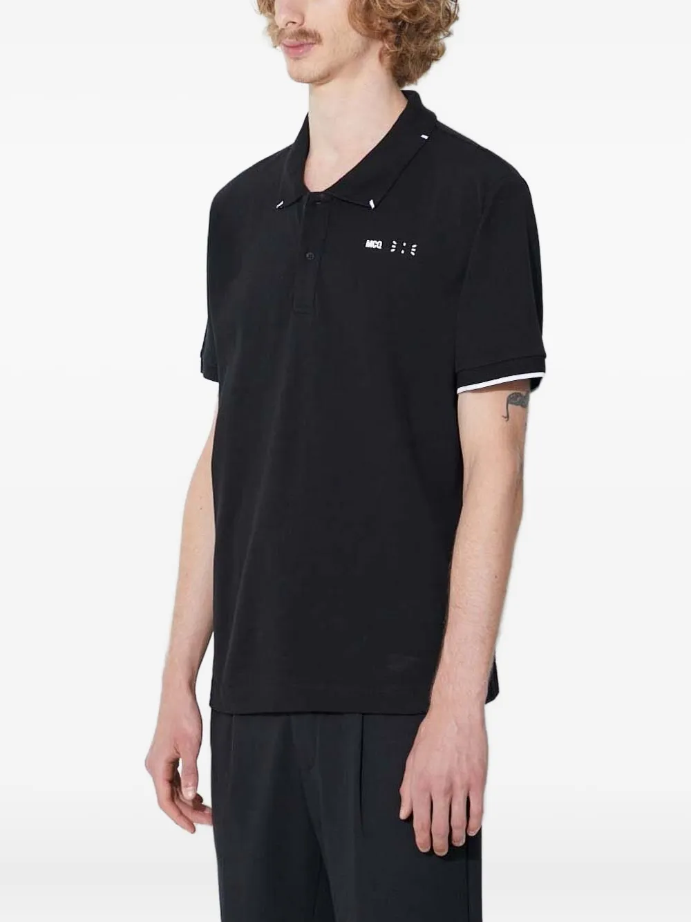 MCQ logo-detail polo shirt | Black | Image 1