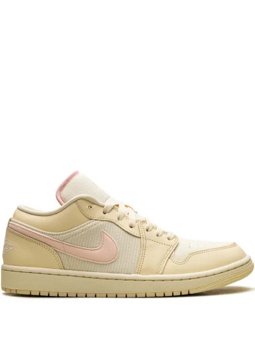 Baskets 1 'Seersucker - Muslin/Sail/Coconut Milk/Legend Pink' - Jordan - Modalova