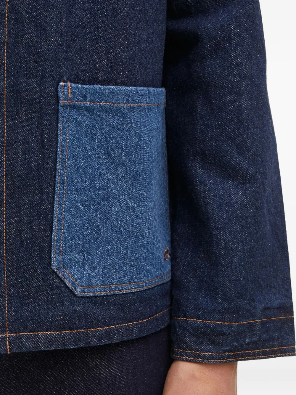 A.P.C. Denim jack met contrasterende zak Blauw