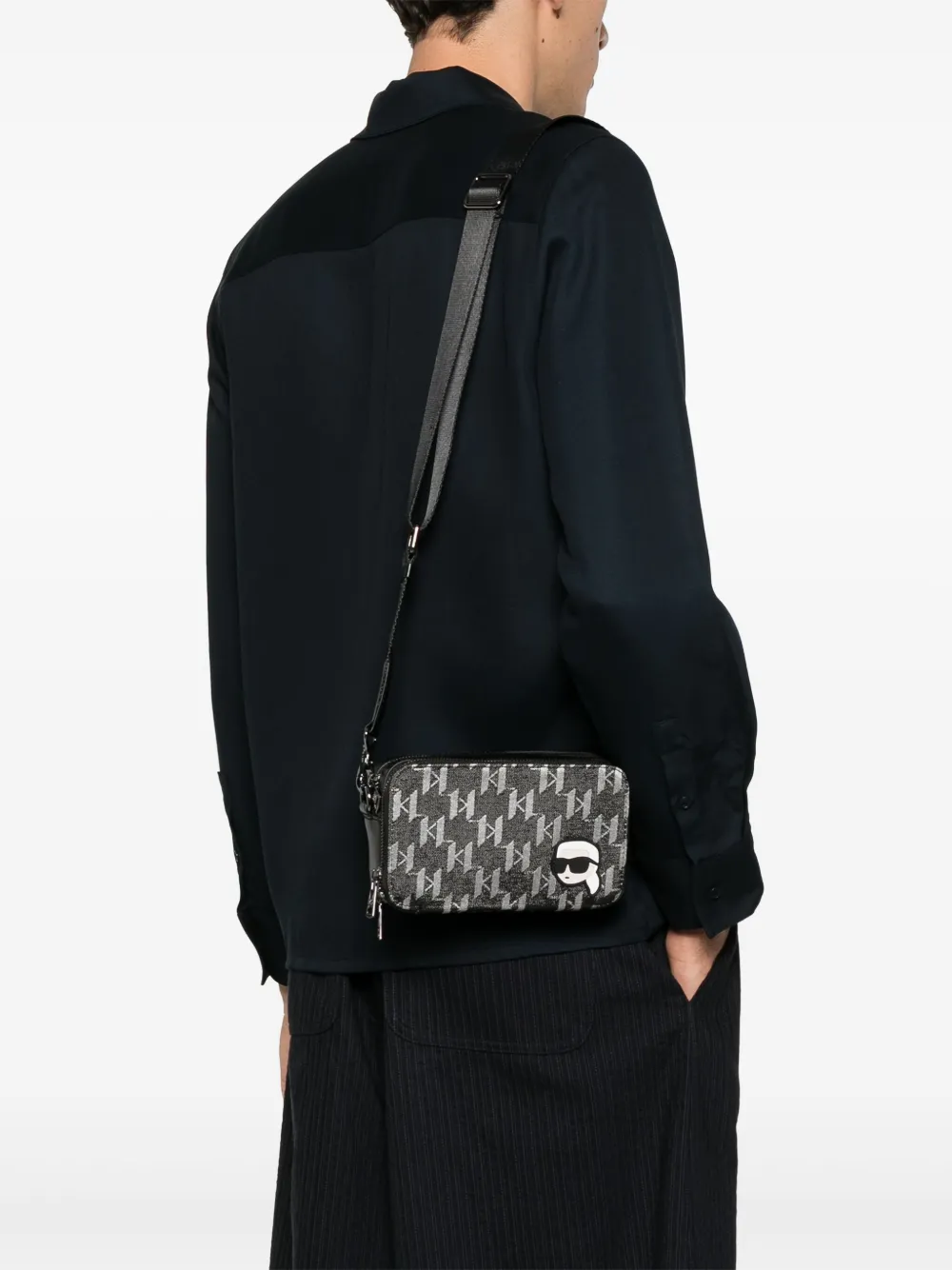 Karl Lagerfeld logo-patterned messenger bag - Zwart