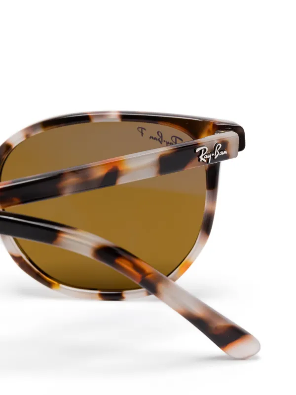 Ray-Ban Elliot Tortoiseshell Sunglasses with Brown Case Ray-Ban RB2197 Elliot Polarized 135757 Oval Tortoise Brown  main image 3