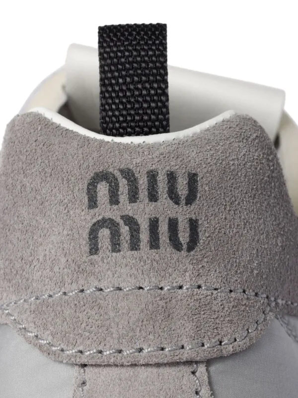 Miu Miu Tyre スニーカー | グレー | FARFETCH JP