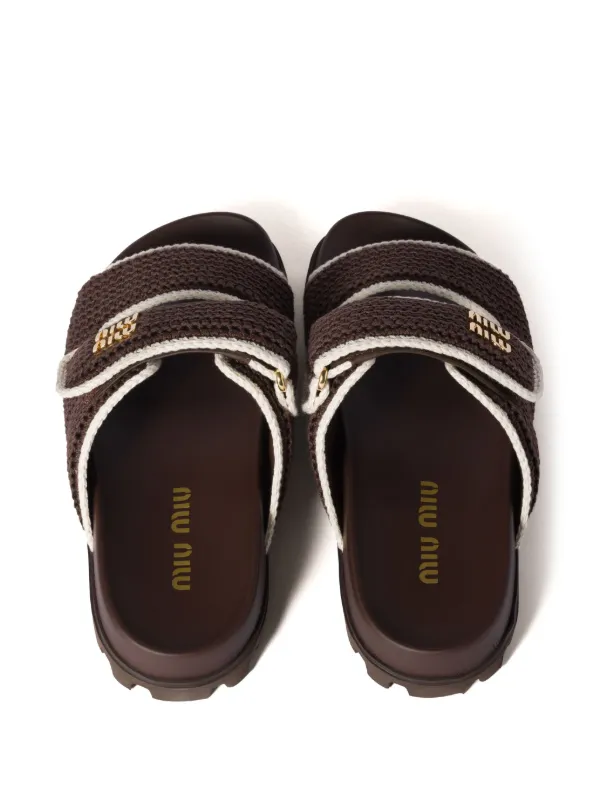 ★MIU MIU直営店★クロシェニットスライダーサンダル Miu Miu クロシェニット サンダル | ブラウン | FARFETCH JP