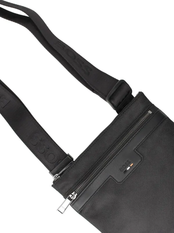 BOSS ロゴ メッセンジャーバッグ | ブラック | FARFETCH JP