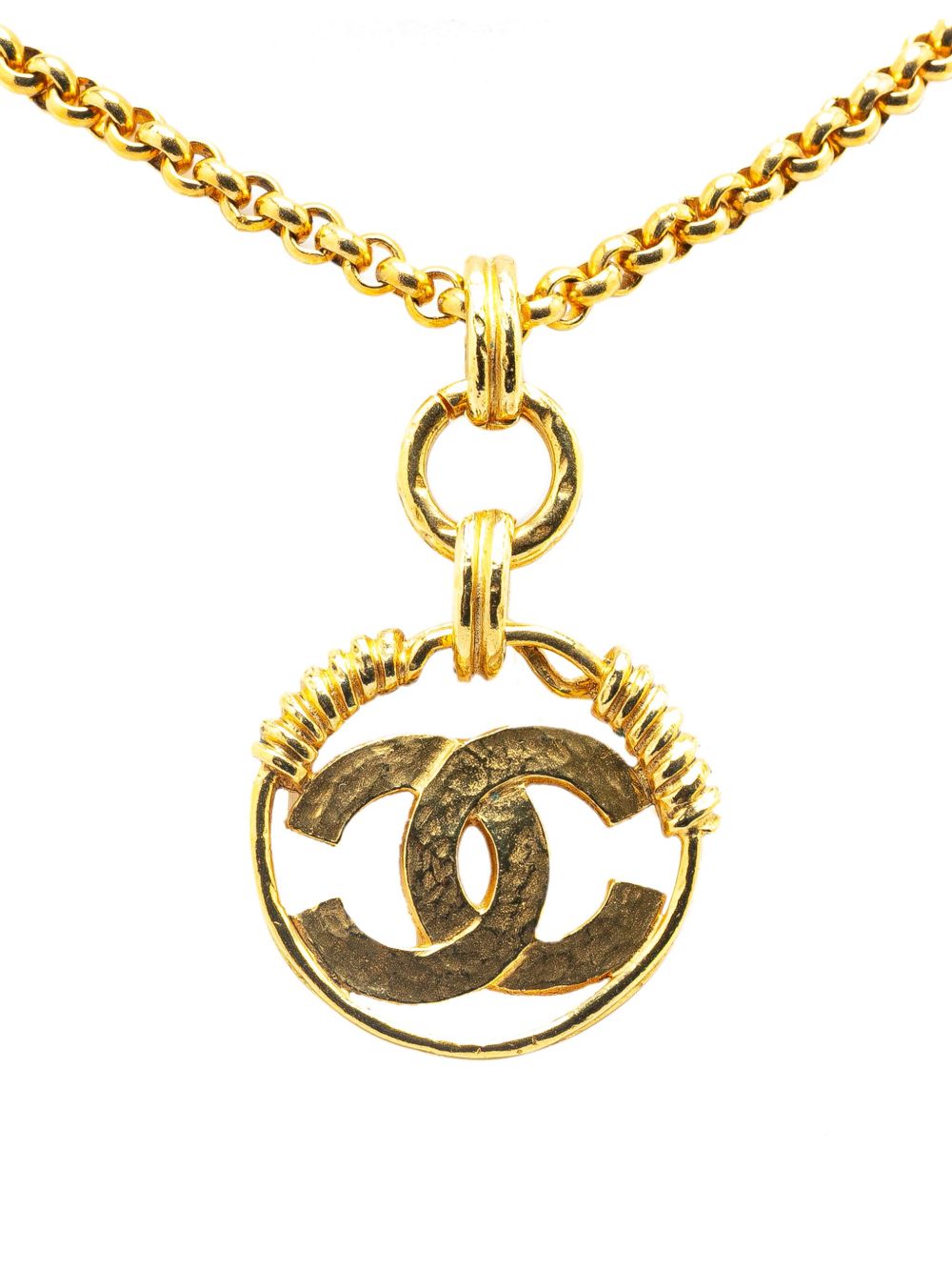 CHANEL Pre-Owned 1980-1990 Gold Plated CC Round Pendant Necklace costume necklace