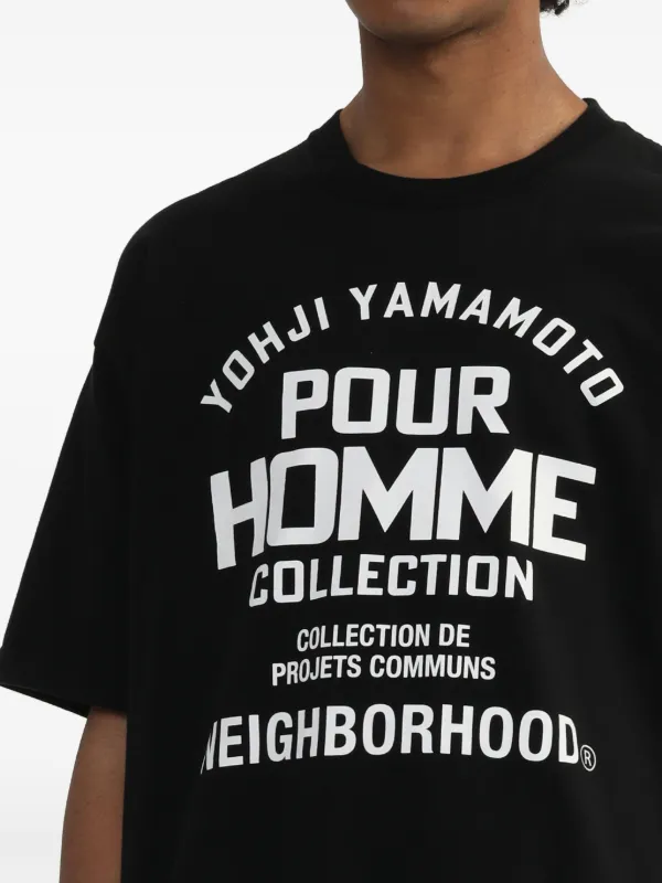 【NEIGHBORHOOD】x Yohji Yamamoto ロゴ Tシャツ すぐ届く Yohji Yamamoto x Neighbourhood slogan-print T-shirt | Black
