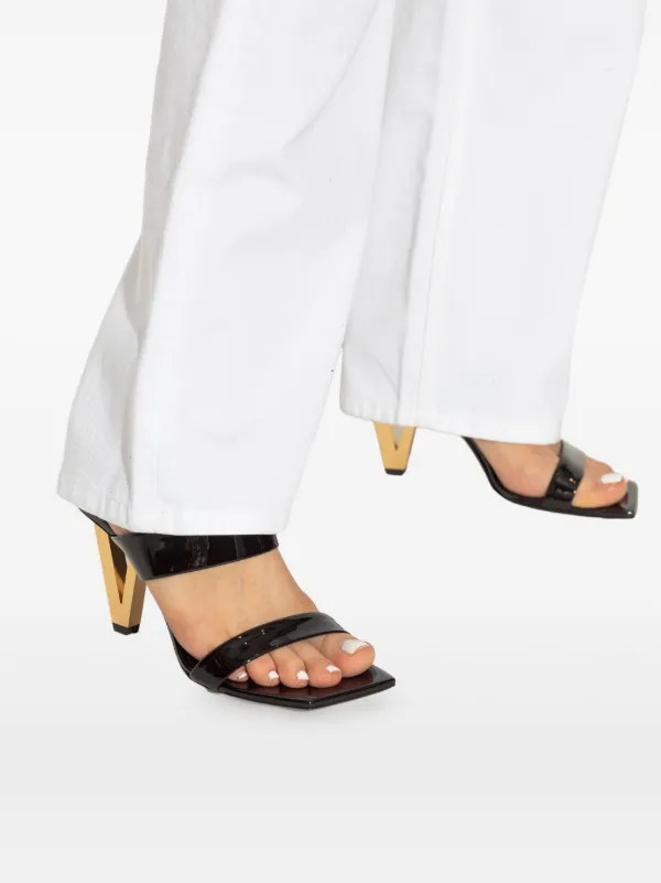 ヴェルサーチェ☆V2025 Vヒールパテントミュール 85 mm V2025 Patent Mules 55 mm Black,Gold | VERSACE US