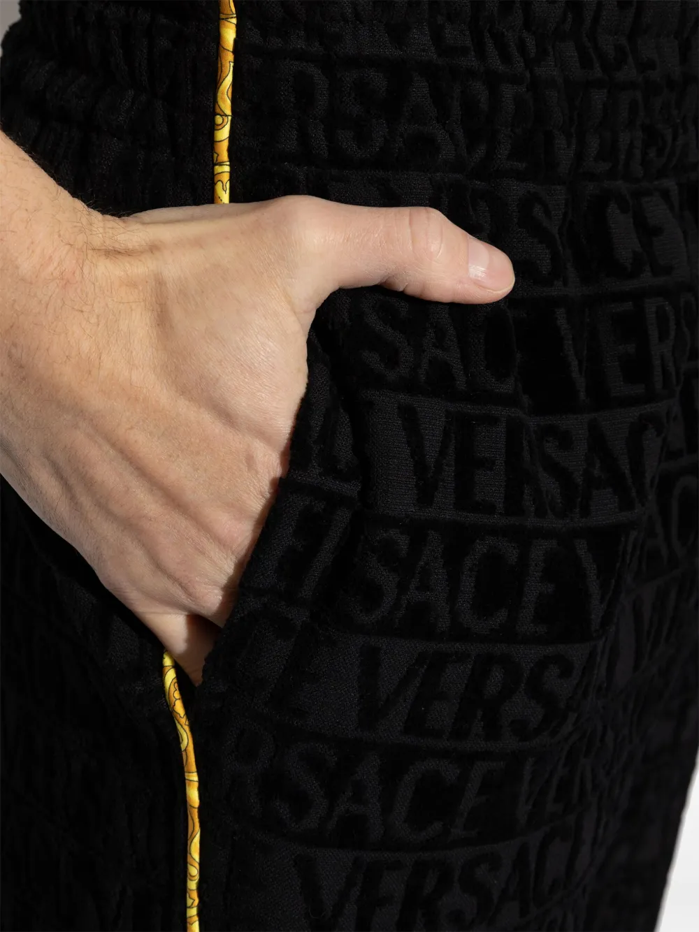Versace I Love Baroque トラックパンツ | ブラック | FARFETCH JP Versace I Love Baroque トラックパンツ | ブラック | FARFETCH JP