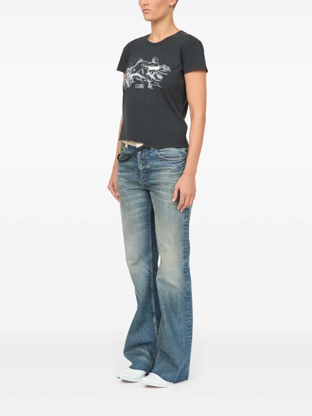 Shop Mm6 Maison Margiela Graphic-print T-shirt In Black
