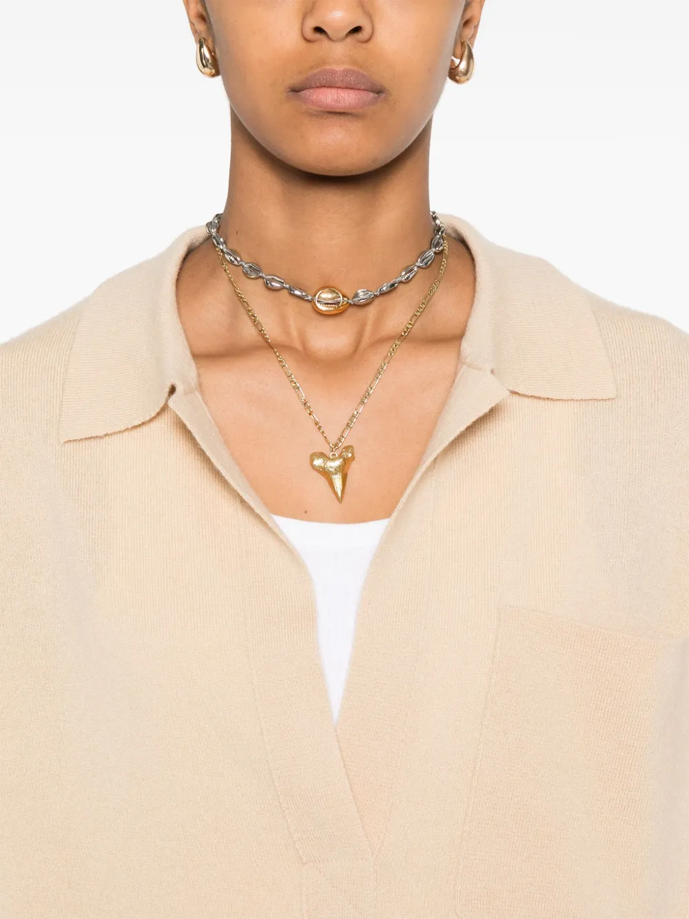 Allude Trui met split in de hals Beige
