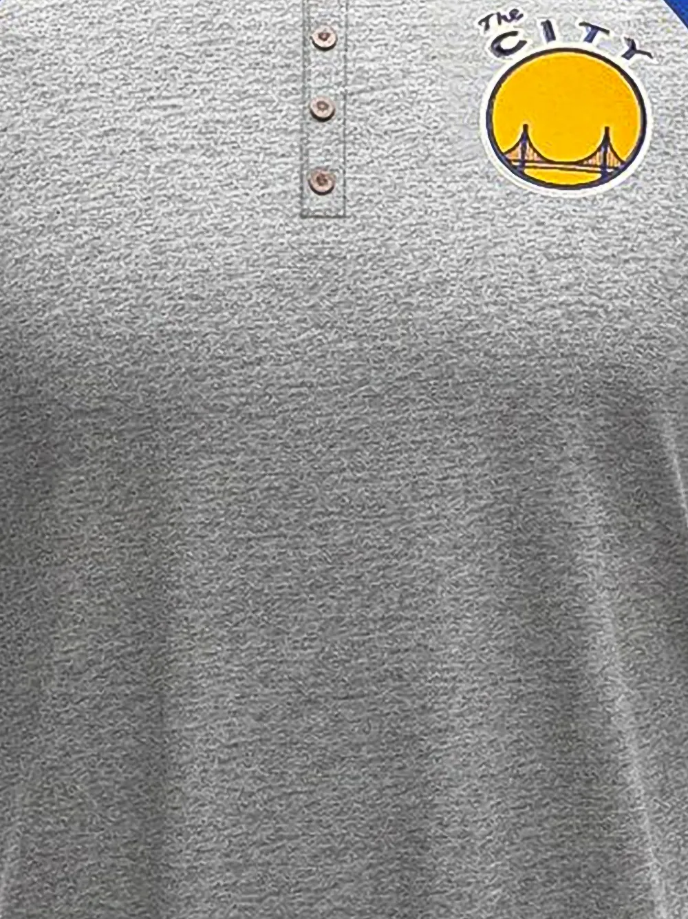 Mitchell & Ness NBA Golden State Warriors T-shirt met henley-hals Grijs