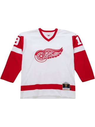 Mitchell & Ness