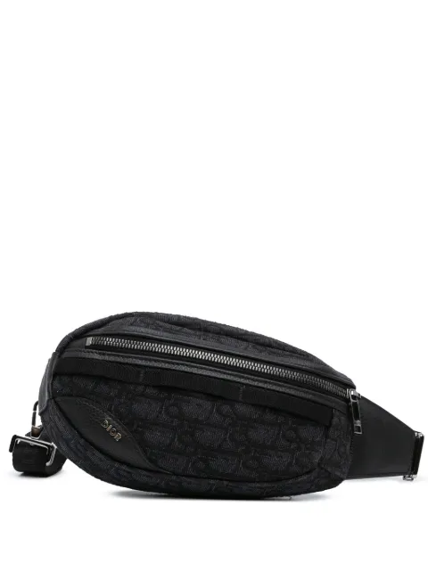Christian Dior Pre-Owned 2023 Oblique Scarab Sling crossbody bag