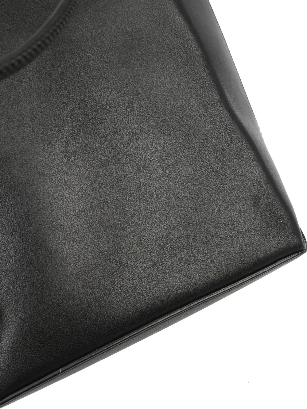 Pre-owned Chanel 2008 Essential Tote Bag In Black