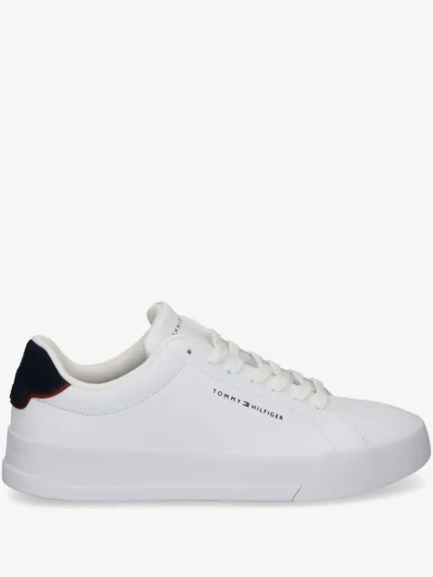 Tommy Hilfiger tenis con logo en relieve