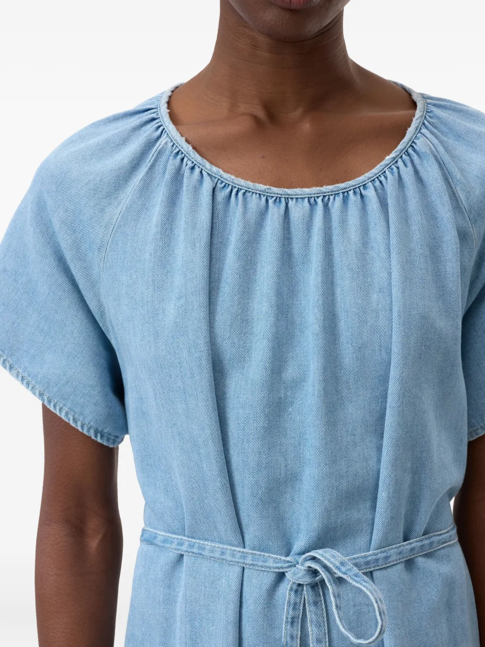 CLOSED GATHERED DRESS 