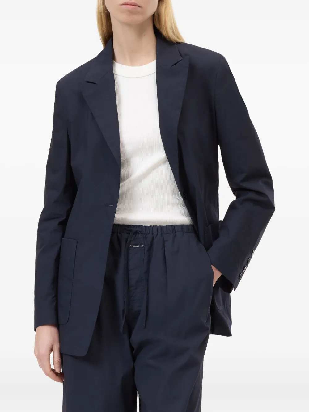 CLOSED BELTED BLAZER