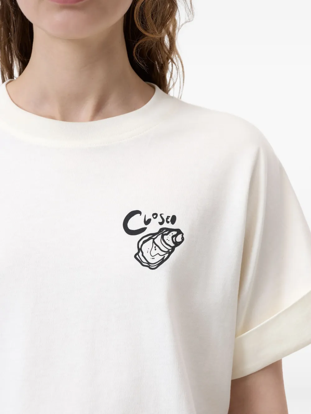 Shop Closed Cotton T-shirt In Neutrals