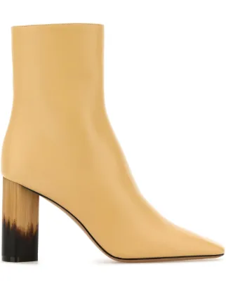 Chloé