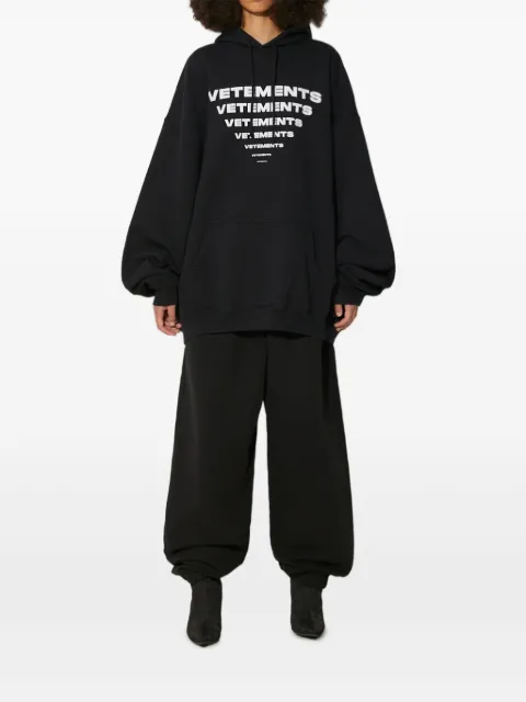 VETEMENTS بنطال رياضي بكاحل مطاطي