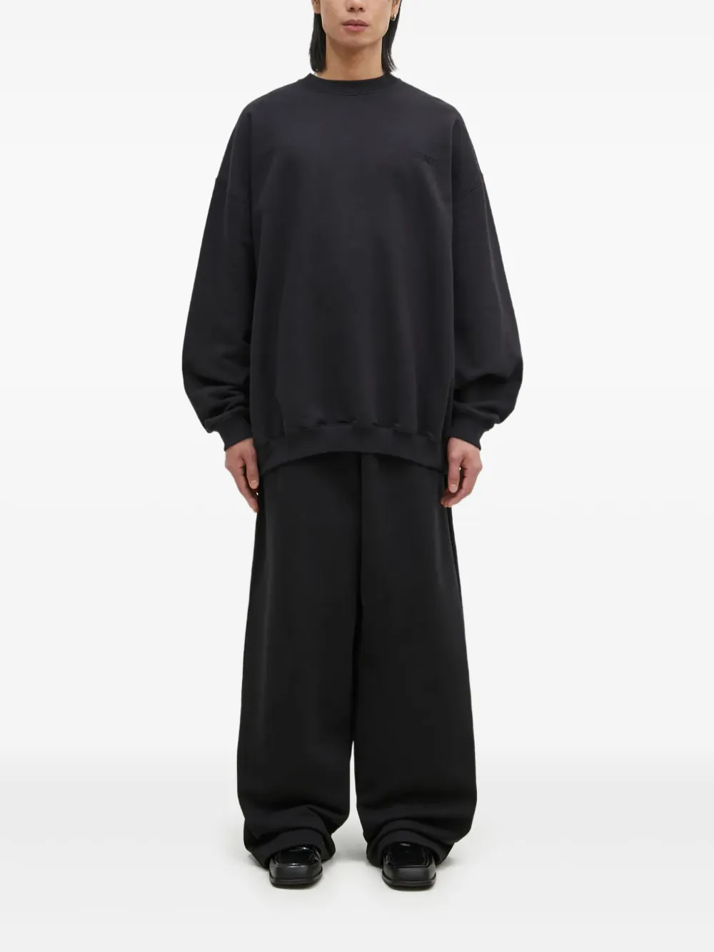 VETEMENTS logo-embroidered crew-neck sweatshirt Zwart
