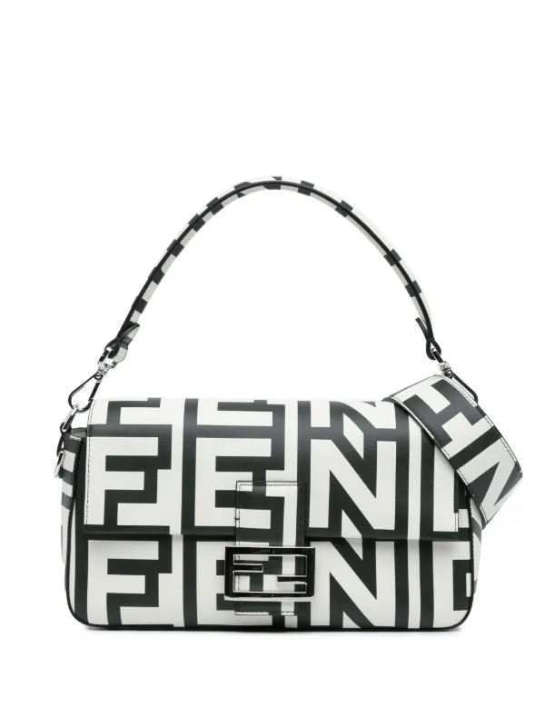 Fendi FFロゴプリント バッグ ベージュ Fendi FFロゴプリント バッグ ベージュ - メルカリ