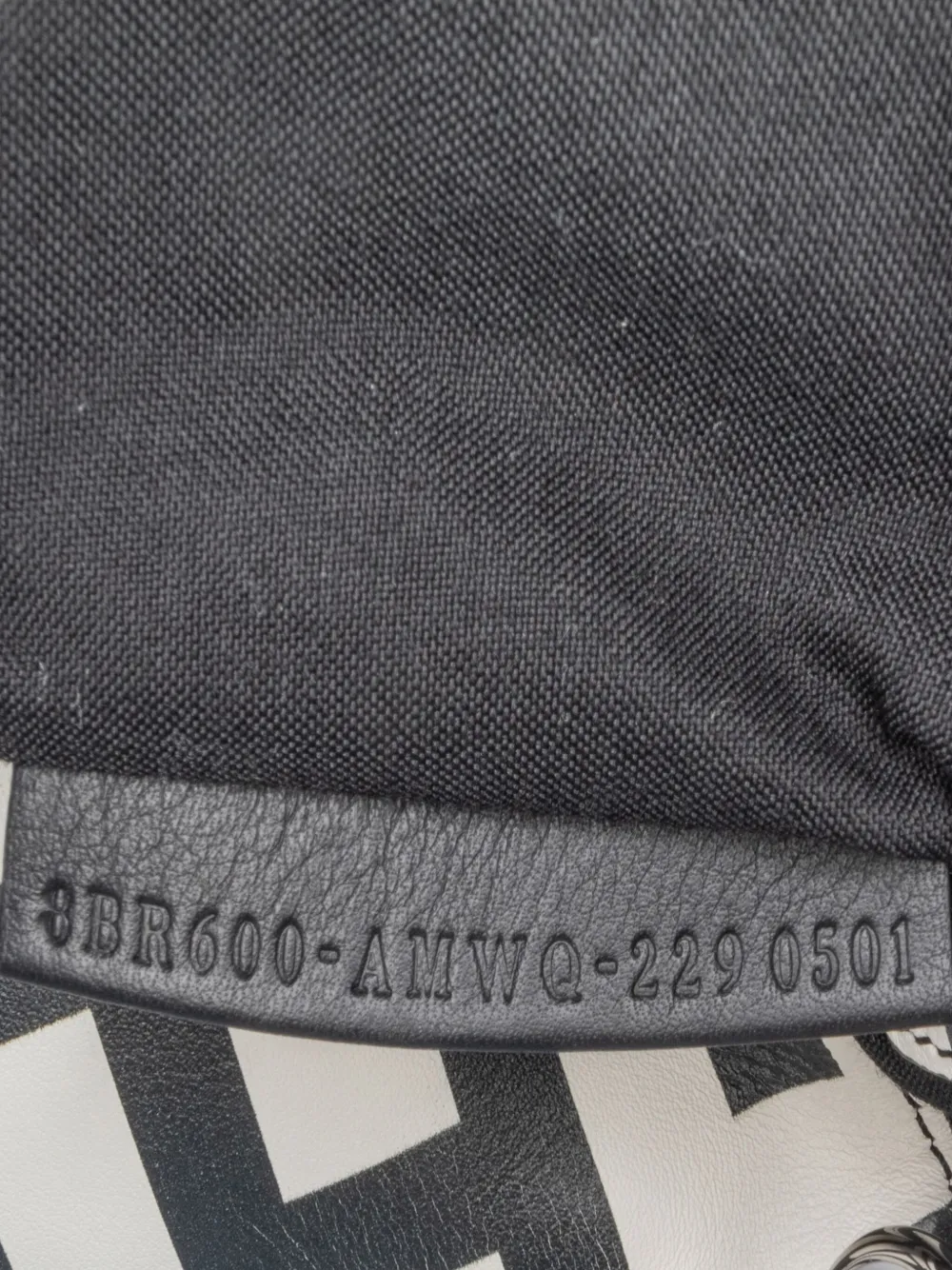 Fendi Pre-Owned 2010-2024 Marc Jacobs Nappa Vitello King Logo Print Phone Baguette satchel | Image 6