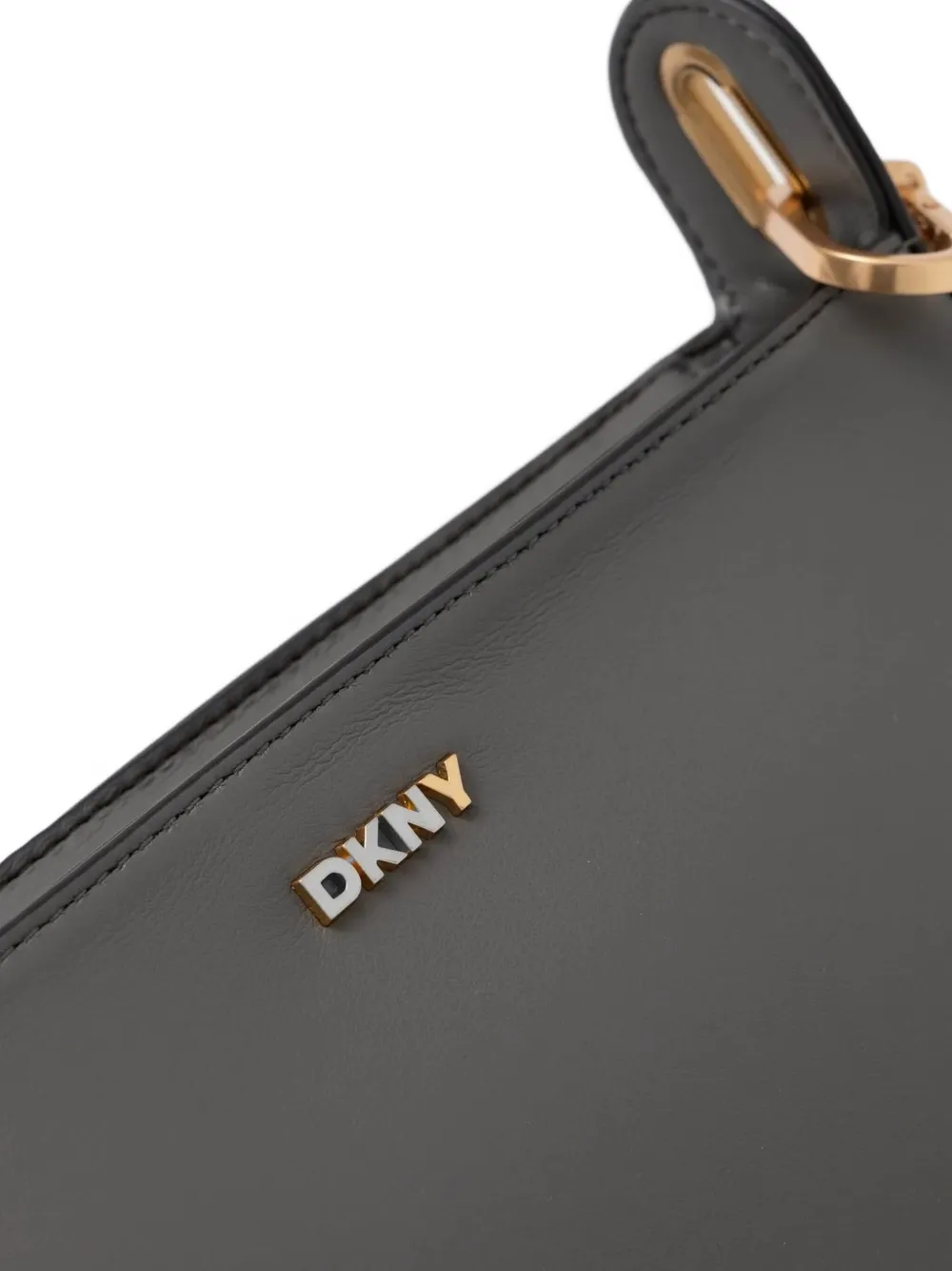 DKNY Leren crossbodytas met kettinghengsel Grijs