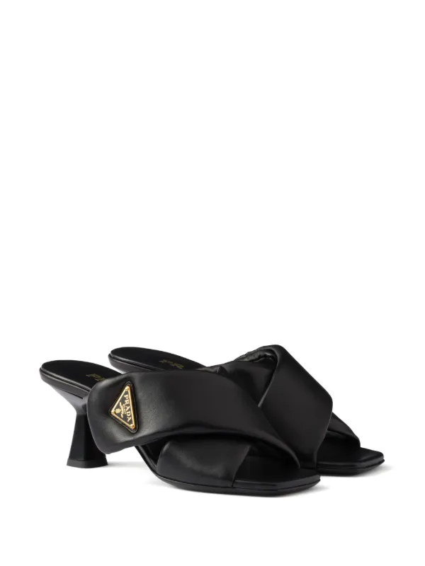 【PRADA】 Fussbett Padded Sandals Fussbett quilted leather sandals in black - Prada | Mytheresa