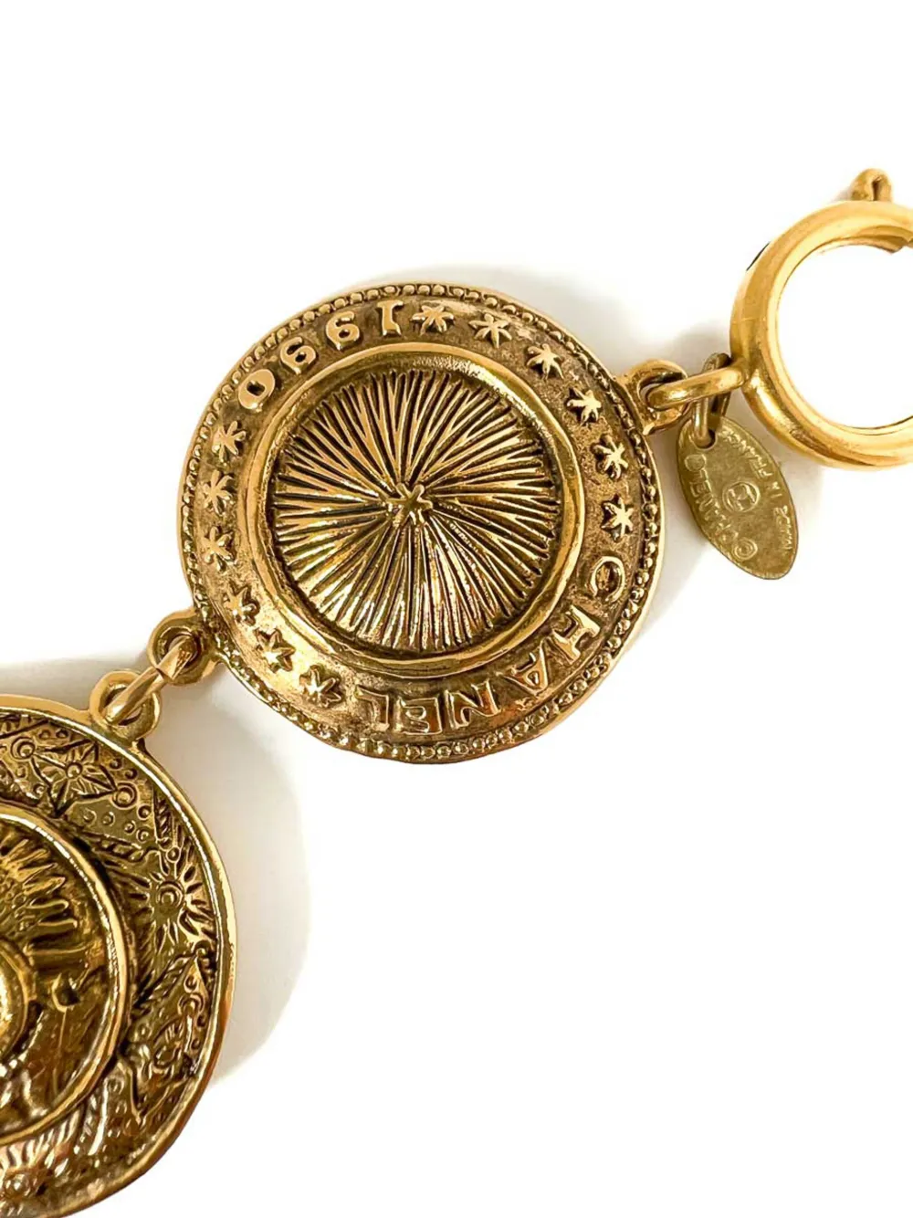 Pre-owned Chanel 1990s Starburst Medallion Bracelet In Gold