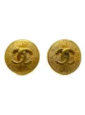 CHANEL Pre-Owned 1980s Sunburst clip-on earrings - Gold