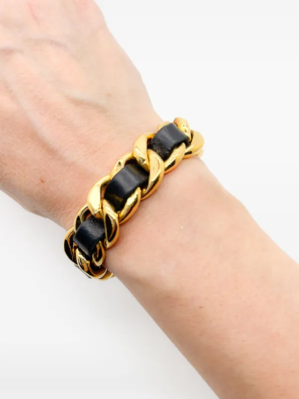 CHANEL チェーンブレスレット ゴールド ブラック CHANEL - 【希少】シャネル チェーンブレスレット マトラッセ ロゴ