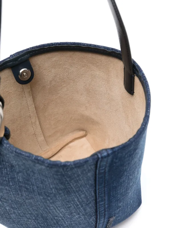 【送料&関税込】J.W. Anderson corner Bucket Bag In Light Blu JW Anderson Small JWA Corner Bucket Bag | Blue | FARFETCH