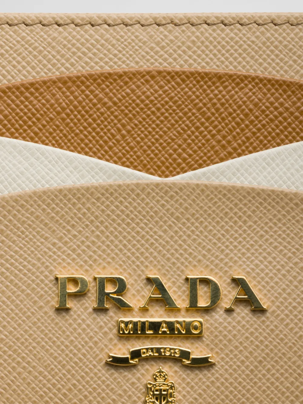 Prada Pasjeshouder met logo Beige
