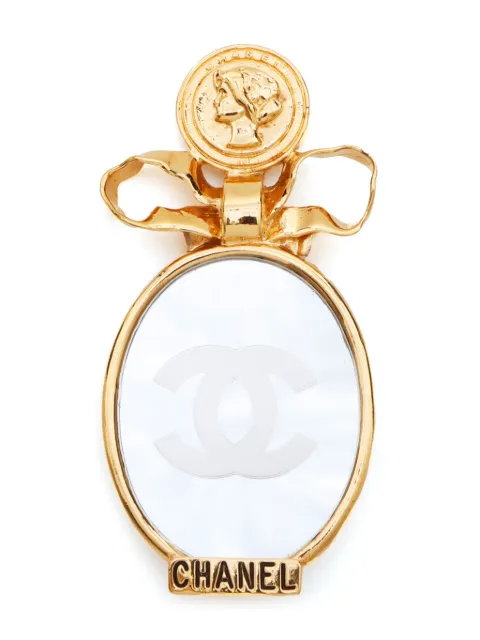 CHANEL Pre-Owned broche con logo CC 1980