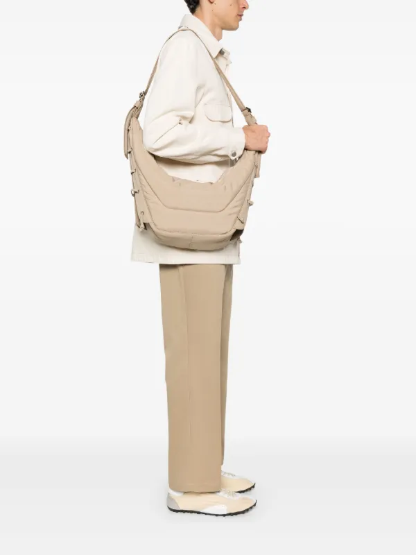 【関税込み】LEMAIRE ベージュ ミディアム Soft Game バッグ LEMAIRE Medium Soft Game Shoulder Bag | Neutrals | FARFETCH