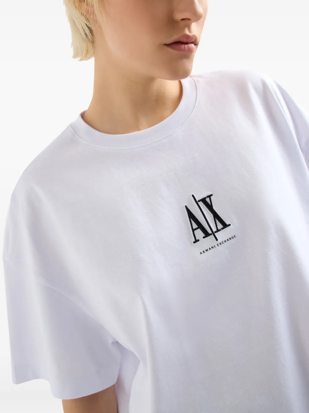 Armani Exchange T-shirt met geborduurd logo Wit
