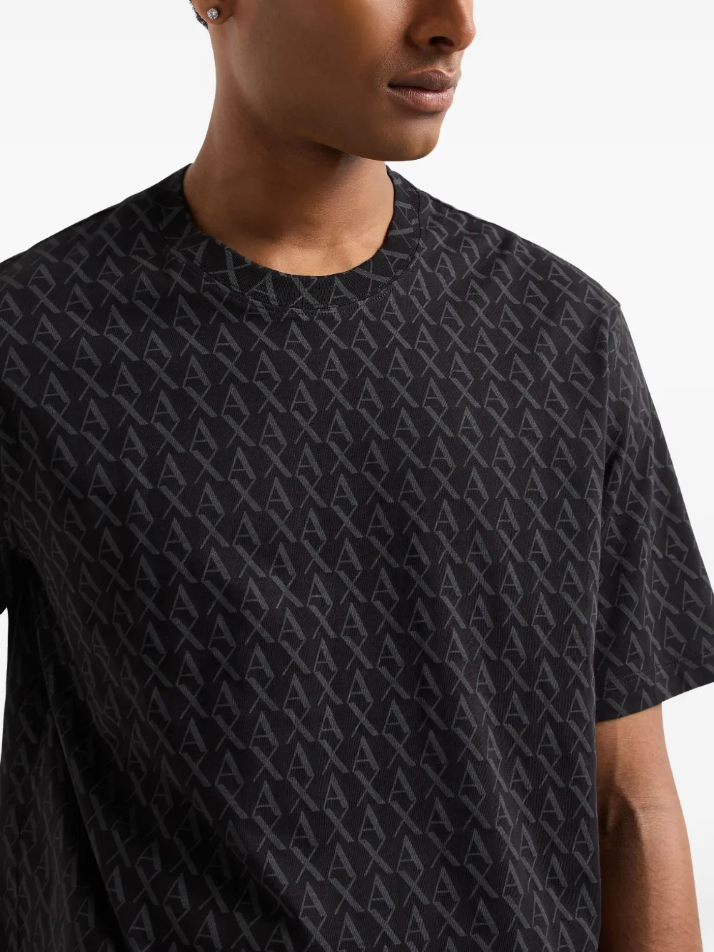 Armani Exchange T-shirt met monogramprint Zwart