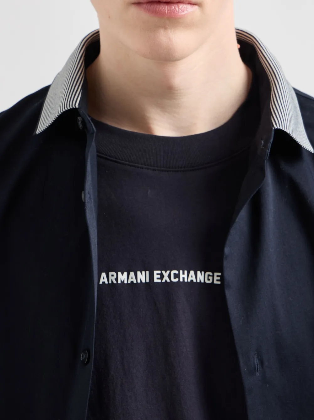 Armani Exchange T-shirt met logoprint Blauw